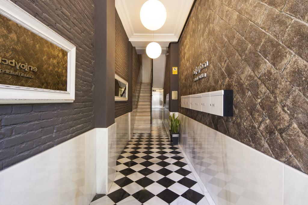 Enjoybcn Gaudi Apartments Барселона Экстерьер фото